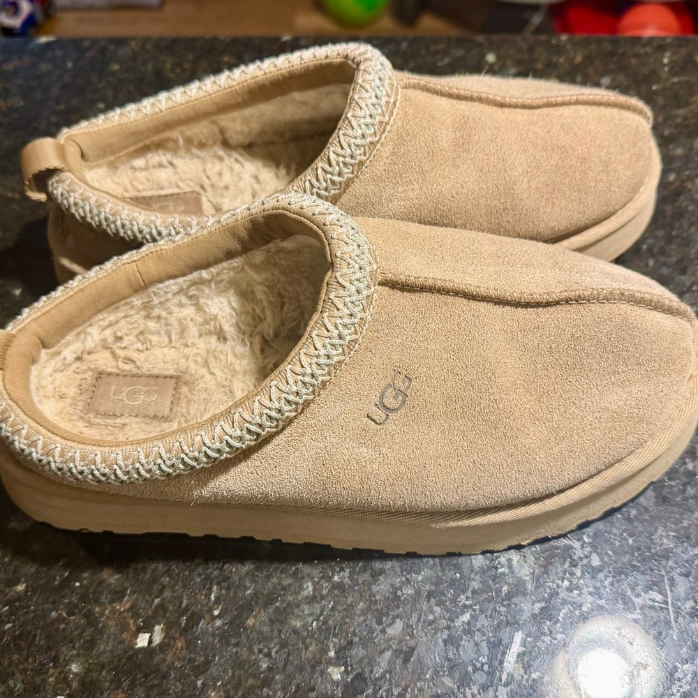 UGG Tasman slippers